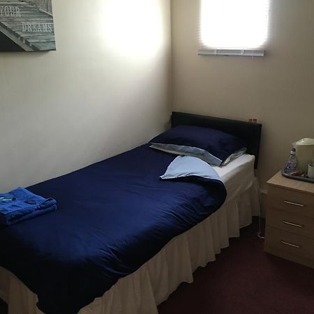 Duke Of Edinburgh Hotel Swindon Zewnętrze zdjęcie