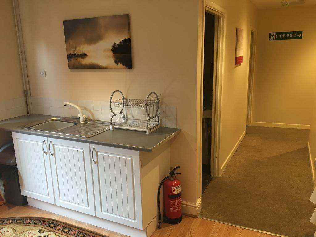 Duke Of Edinburgh Hotel Swindon Zewnętrze zdjęcie