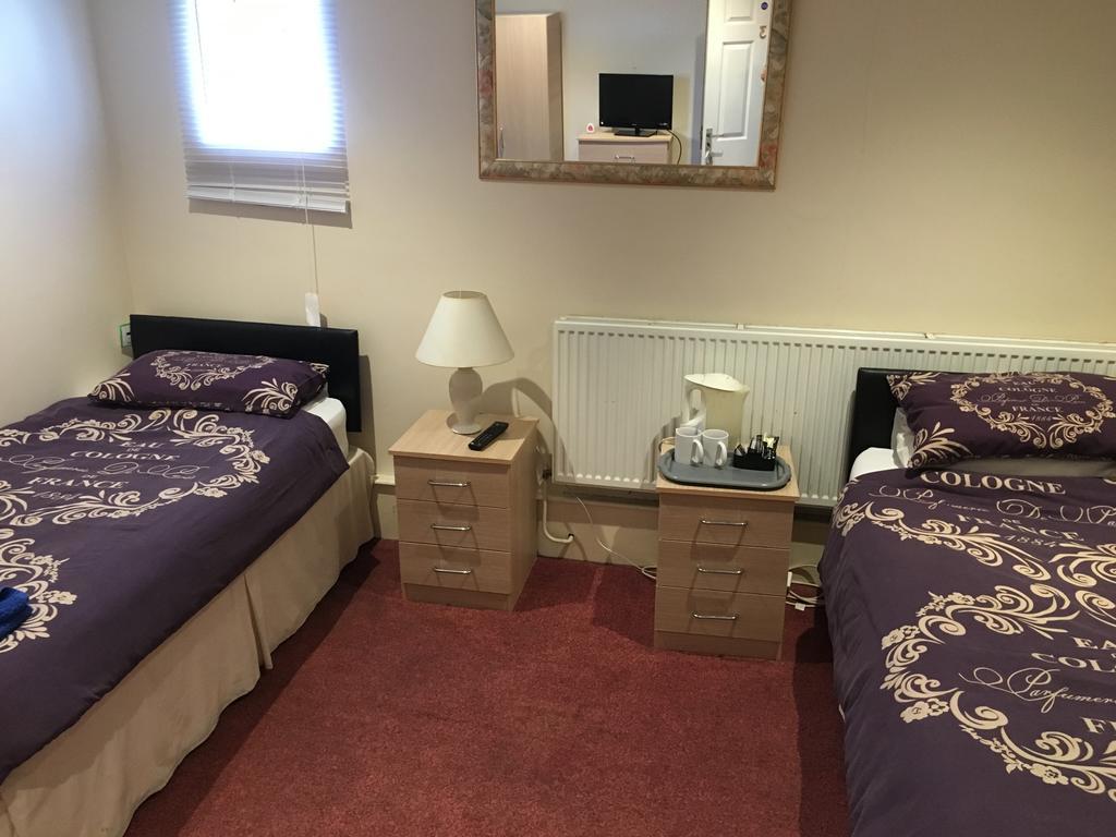 Duke Of Edinburgh Hotel Swindon Zewnętrze zdjęcie
